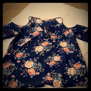 EGUC maternity blouse